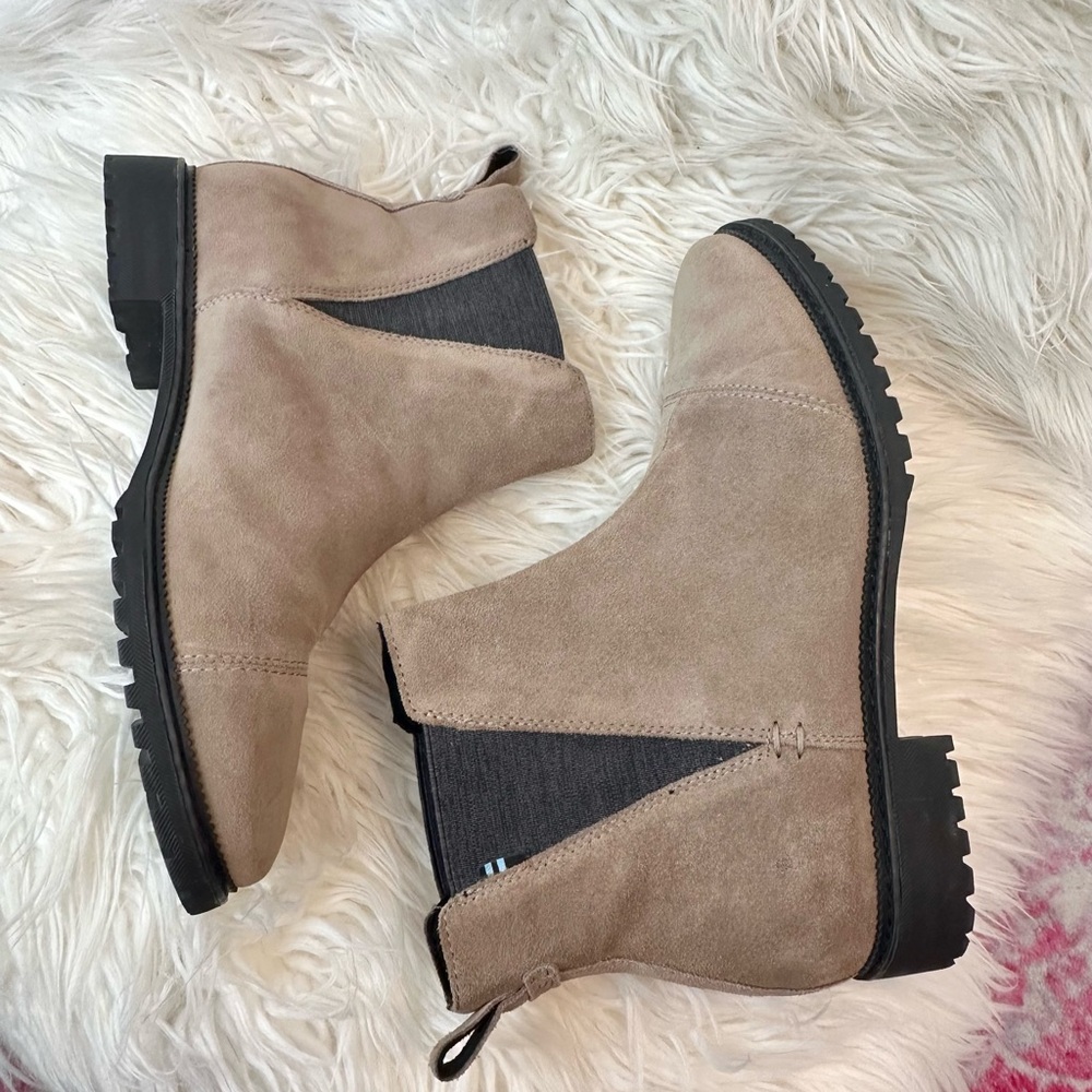 Tom’s Size 8 Ankle Bootie